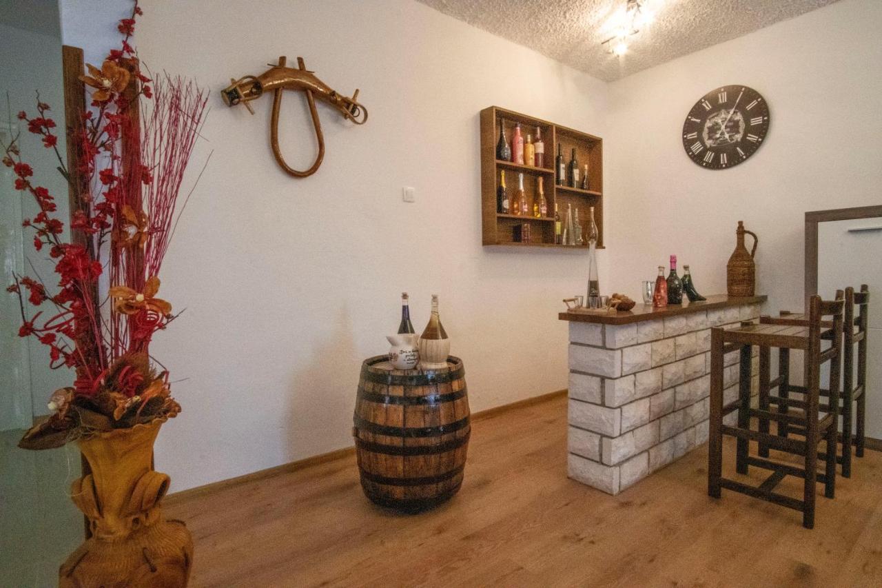 House Nada Apartman Muntić Exteriér fotografie